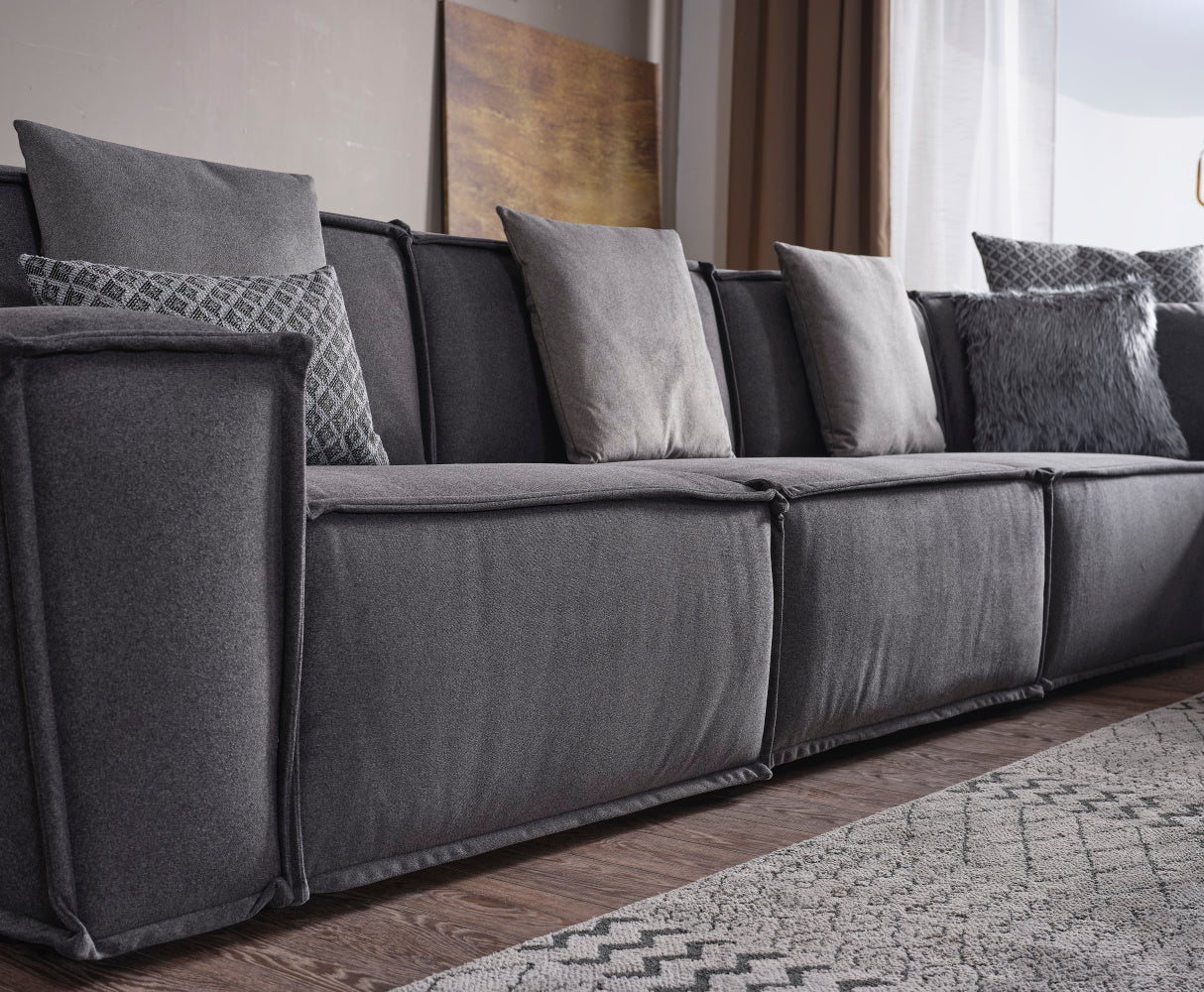 Padova Sectional With Ottoman