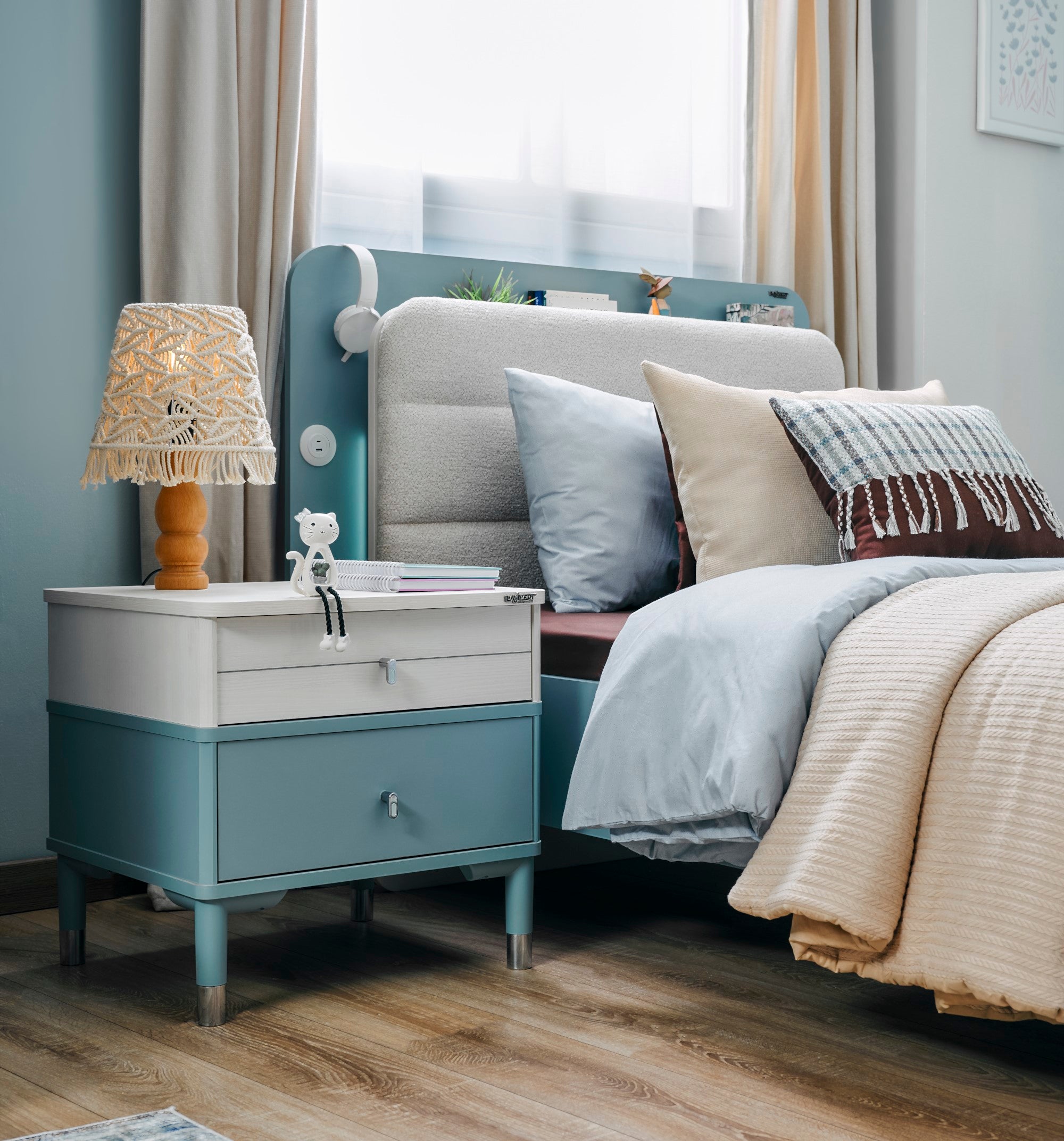 Marin Nightstand