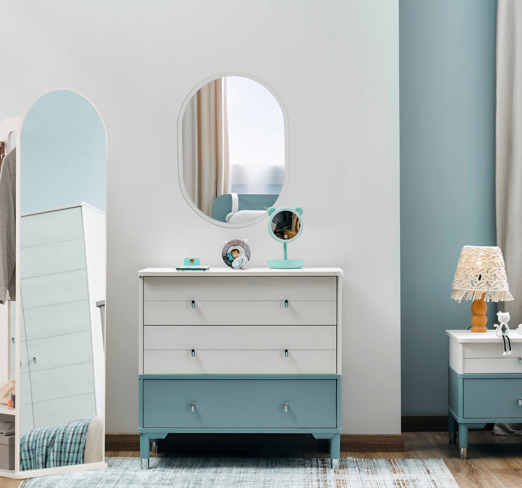 Marin Dresser With Mirror