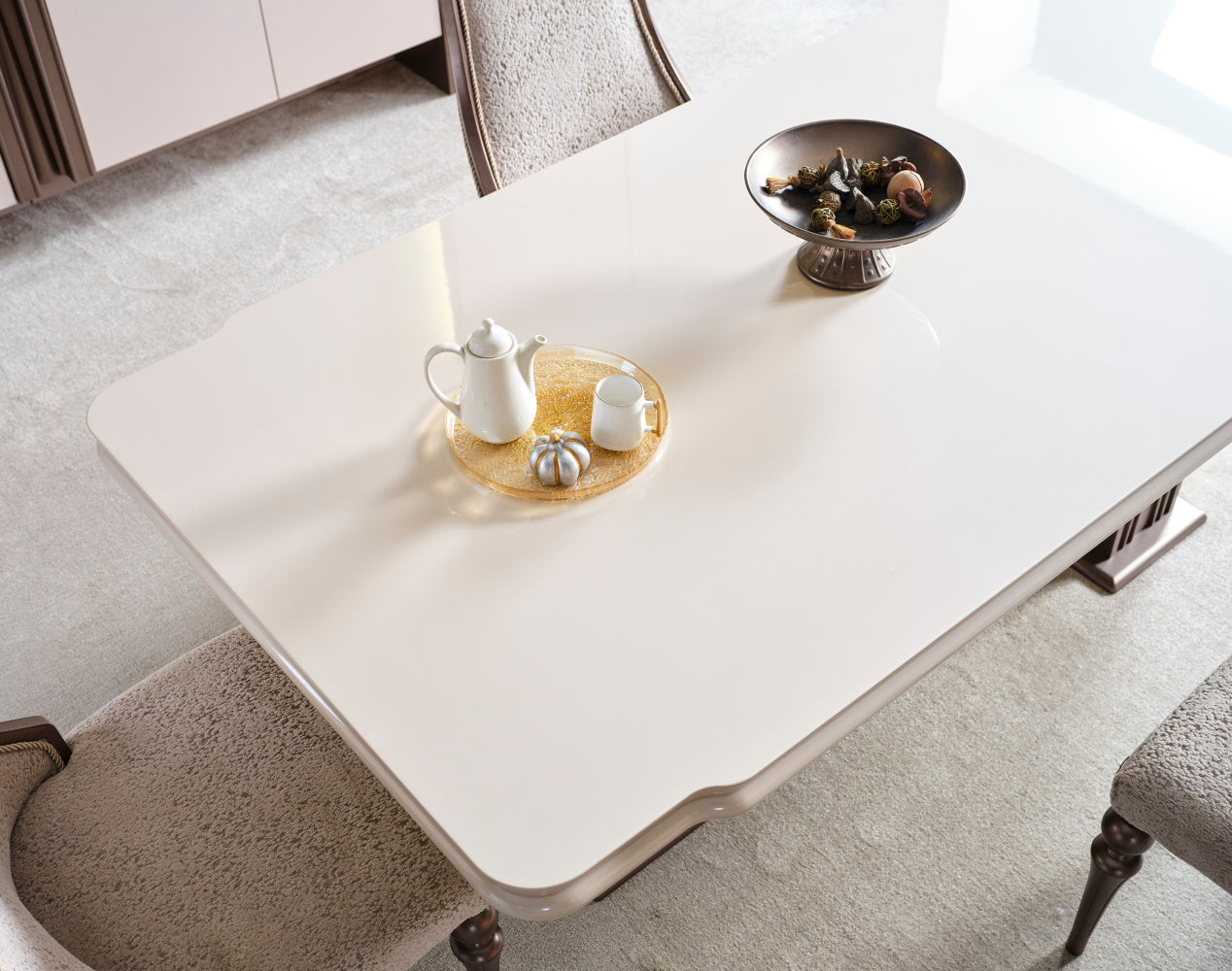 Nirvana Dining Table