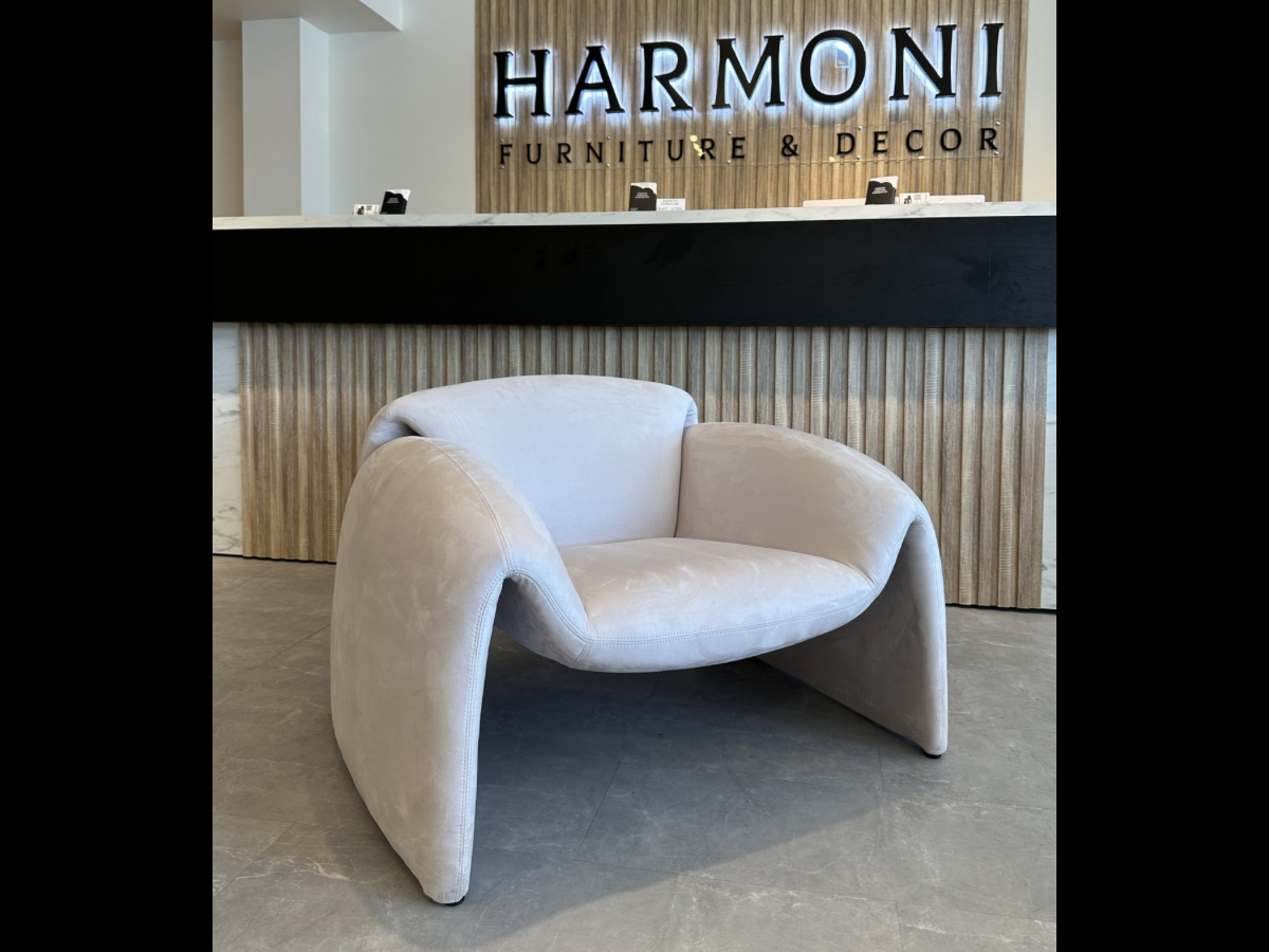 Pera Armchair