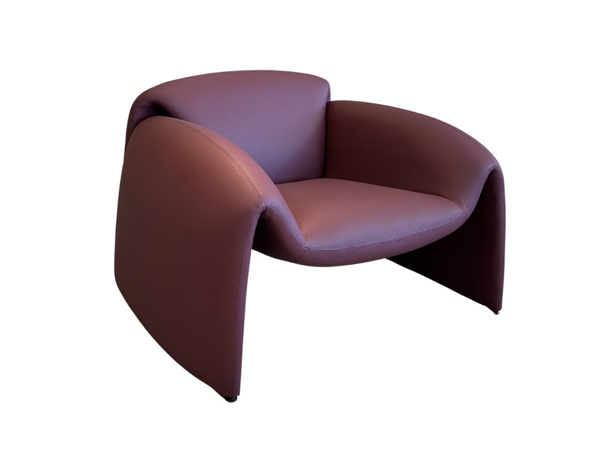 Pera Armchair