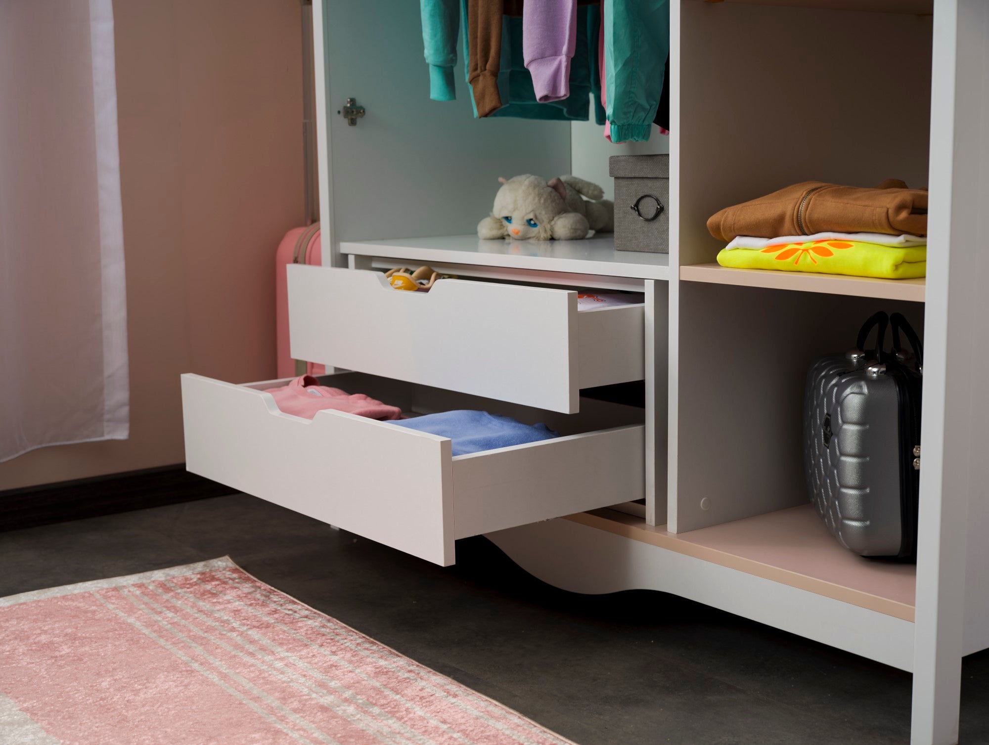 Alya 3 Door Wardrobe