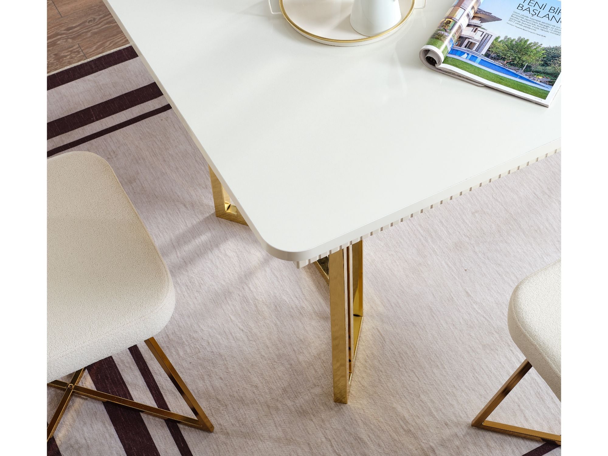 Marsel Diningroom Set