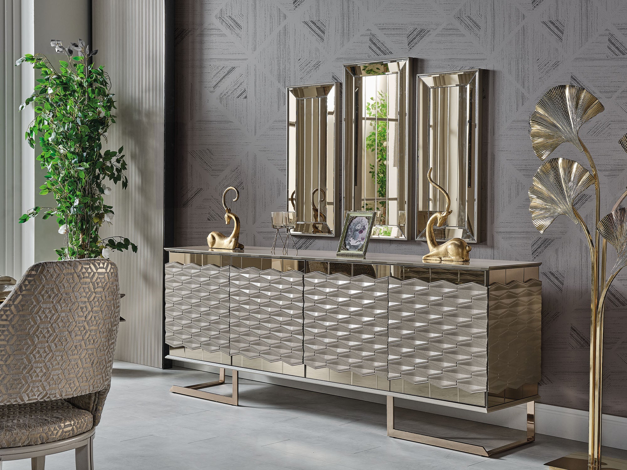 Gokce Consol With Mirror