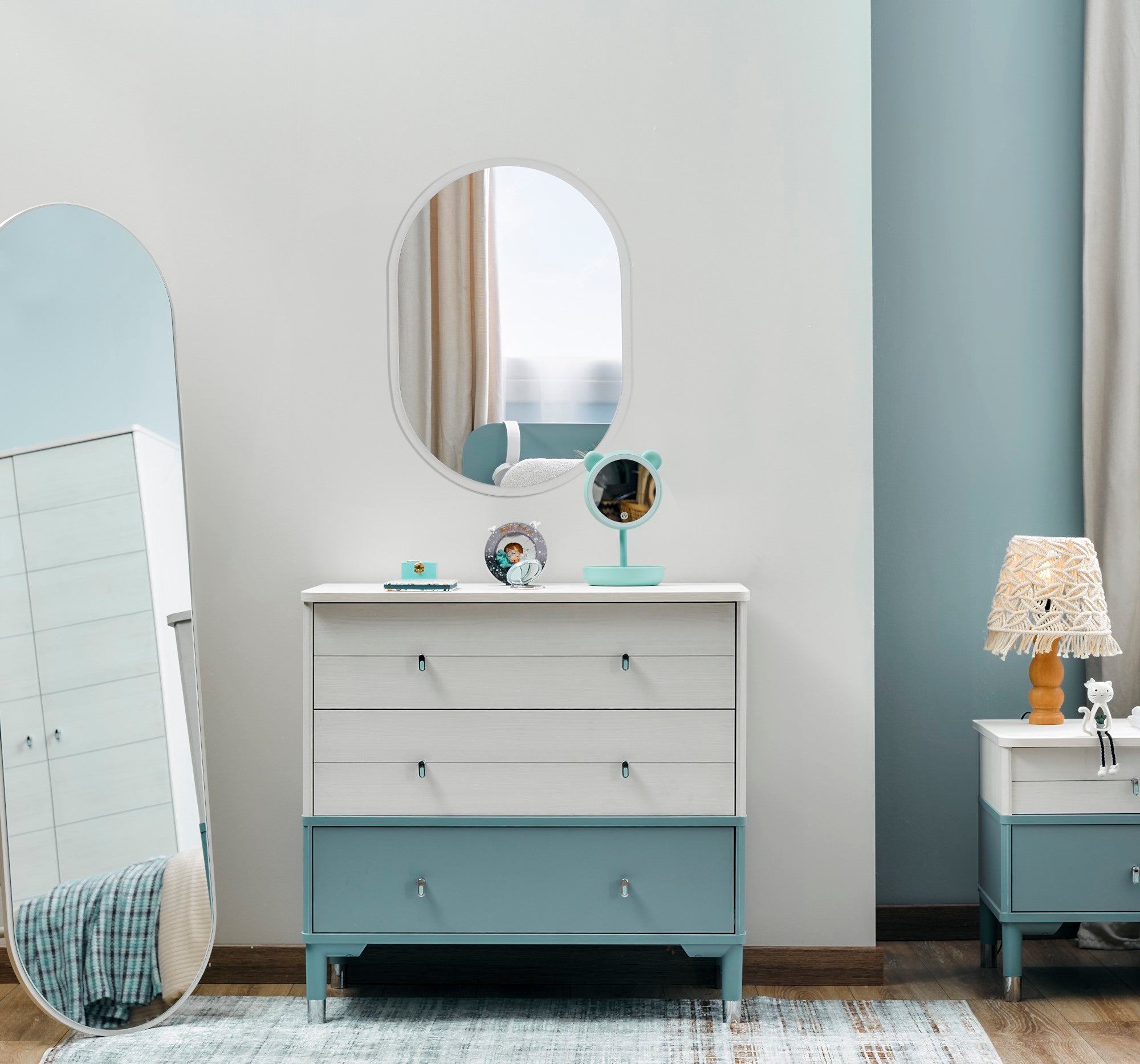 Marin Dresser With Mirror