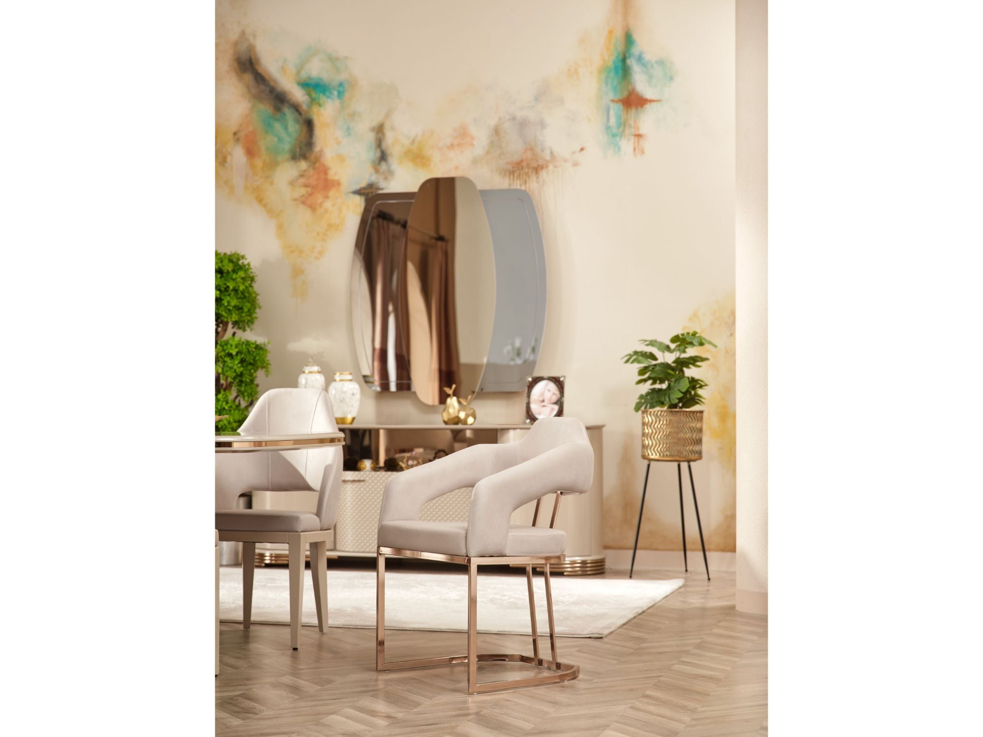 Paris Diningroom Set