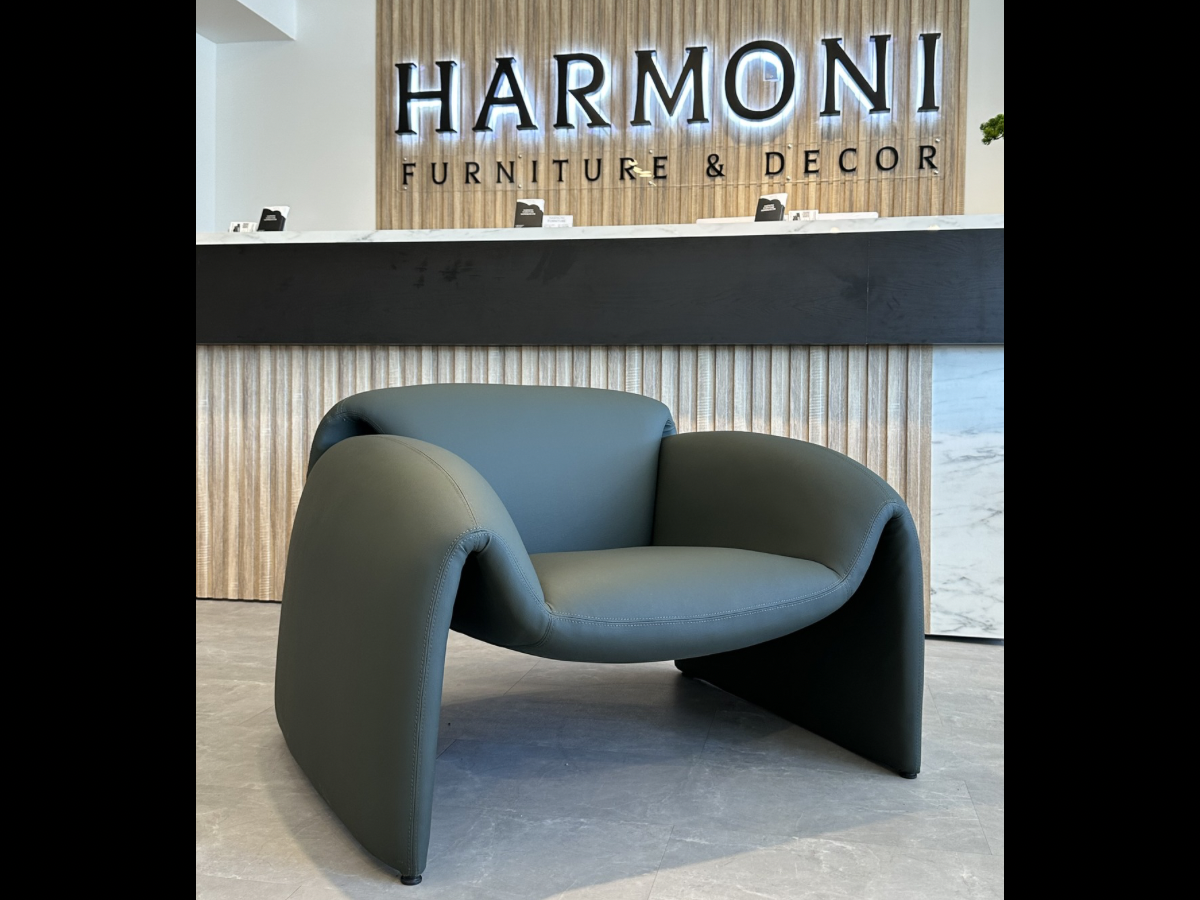 Pera Armchair