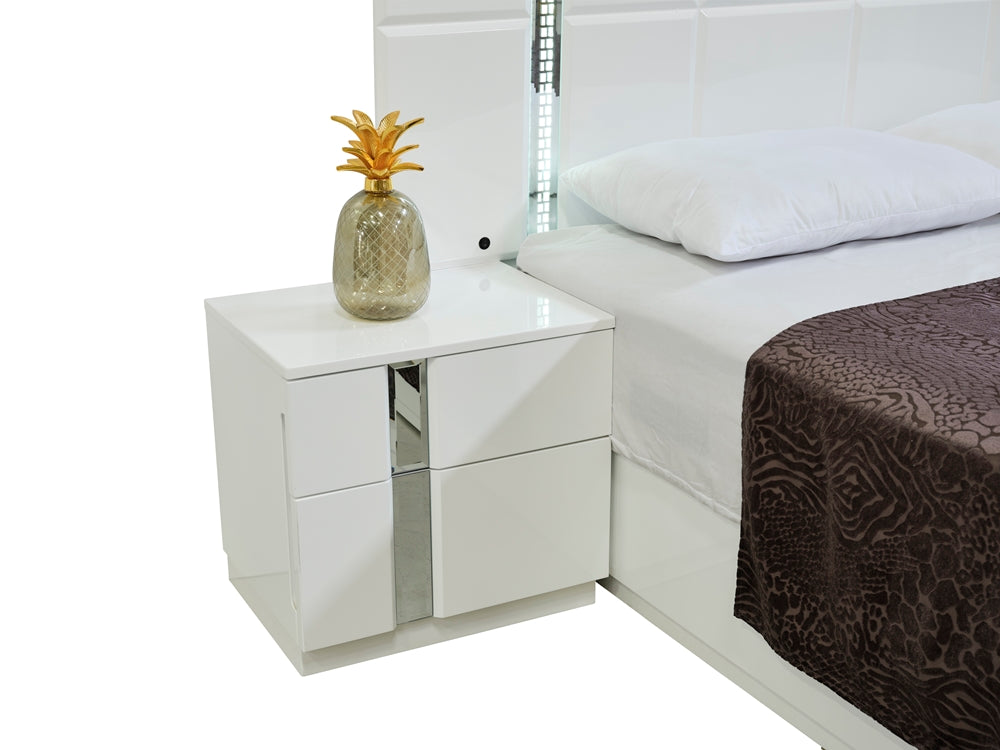 Sienna Nightstand